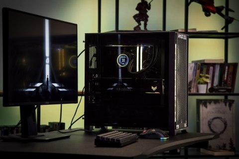 Actina iCUE 13600KF/32GB/2TB/RTX4070Ti/850W Actina iCUE 13600KF/32GB/2TB/RTX4070Ti/850W