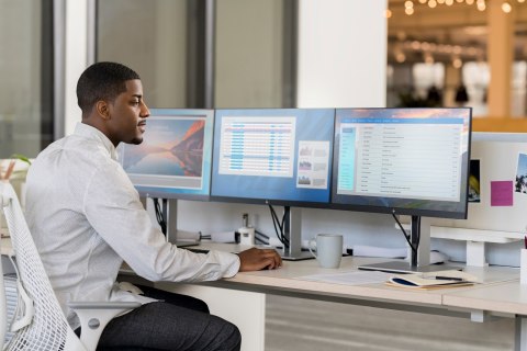 MONITOR HP LED, 23,8" E24d G4 (6PA50A4) MONITOR HP LED, 23,8" E24d G4 (6PA50A4)