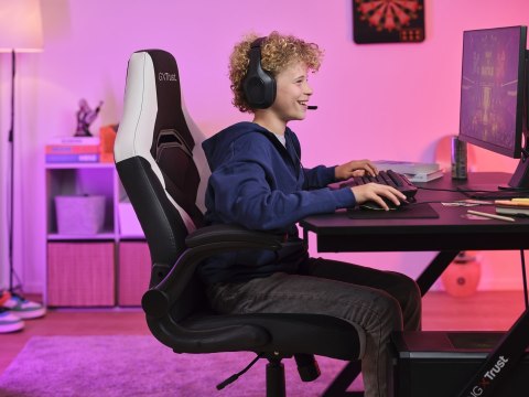 Fotel gamingowy TRUST GXT703W RIYE GAMING CHAIR WHITE Fotel gamingowy TRUST GXT703W RIYE GAMING CHAIR WHITE
