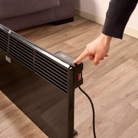 Grzejnik ścienny konwektorowy Black+Decker BXCSH1800E Grzejnik ścienny konwektorowy Black+Decker BXCSH1800E