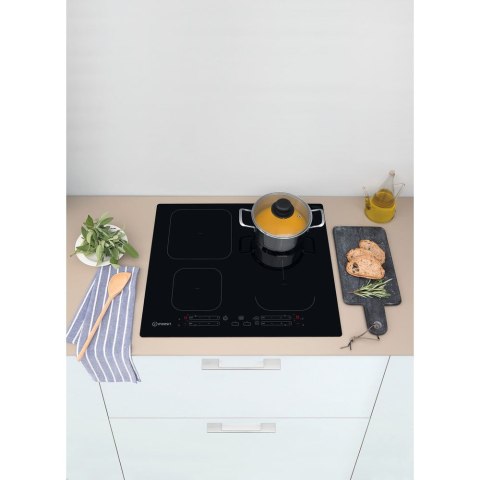 Płyta indukcyjna INDESIT IB 65B60 NE Płyta indukcyjna INDESIT IB 65B60 NE