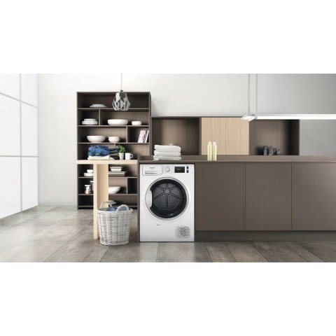 Suszarka do bielizny HOTPOINT NT M11 82SK EU Suszarka do bielizny HOTPOINT NT M11 82SK EU