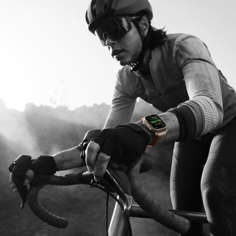 Apple Watch Ultra 2 GPS + LTE 49mm Titanium Case with Olive Alpine Loop - Small Apple Watch Ultra 2 GPS + LTE 49mm Titanium Case with Olive Alpine Loop - Small
