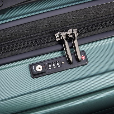Delsey Walizka SHADOW 5.0 66cm 4 DOUBLE WHEELS EXPANDABLE TROLLEY CASE ZIELONY Delsey Walizka SHADOW 5.0 66cm 4 DOUBLE WHEELS EXPANDABLE TROLLEY CASE ZIELONY