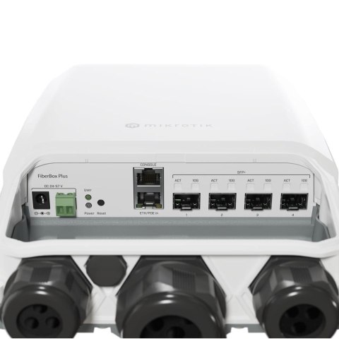 Switch MikroTik 1x RJ45 1000Mb/s, 4x SFP+, IP66 Switch MikroTik 1x RJ45 1000Mb/s, 4x SFP+, IP66