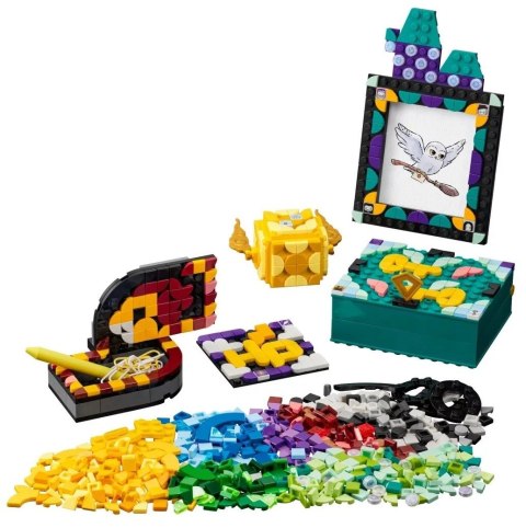 LEGO DOTS 41811 Zestaw na biurko z Hogwartu LEGO DOTS 41811 Zestaw na biurko z Hogwartu