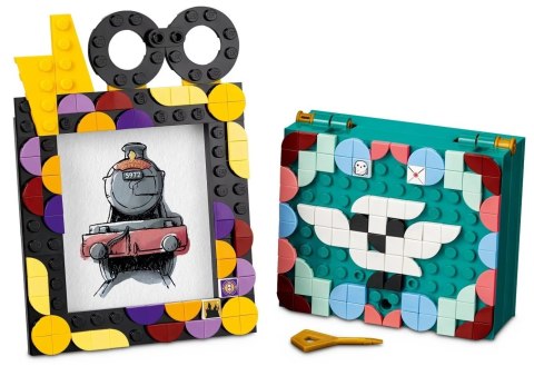 LEGO DOTS 41811 Zestaw na biurko z Hogwartu LEGO DOTS 41811 Zestaw na biurko z Hogwartu
