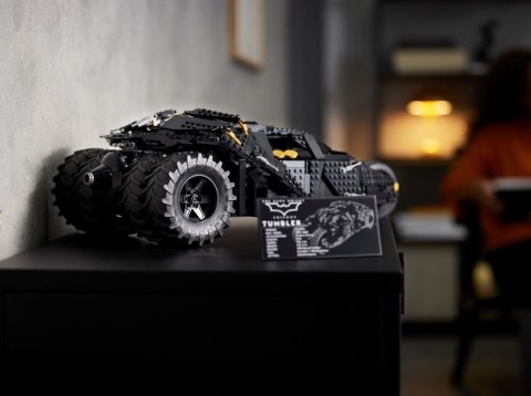 LEGO Super Heroes 76240 Batmobil Tumbler LEGO Super Heroes 76240 Batmobil Tumbler