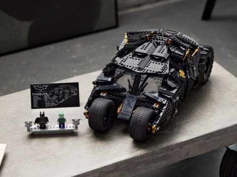 LEGO Super Heroes 76240 Batmobil Tumbler LEGO Super Heroes 76240 Batmobil Tumbler