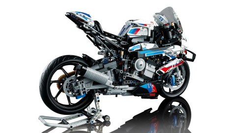 LEGO TECHNIC 42130 BMW M 1000 RR LEGO TECHNIC 42130 BMW M 1000 RR
