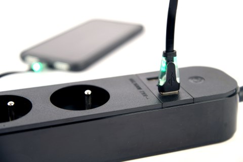 GEMBIRD INTELIGENTNA LISTWA ZASILAJĄCA Z ŁADOWARKĄ USB 4 GNIAZDA PL, CZARNA GEMBIRD INTELIGENTNA LISTWA ZASILAJĄCA Z ŁADOWARKĄ USB 4 GNIAZDA PL, CZARNA