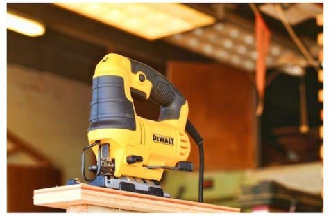 Wyrzynarka elektryczna 650W DEWALT DWE349 Wyrzynarka elektryczna 650W DEWALT DWE349