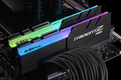 Pamięć G.SKILL TridentZ RGB F4-3200C16D-16GTZR (DDR4 DIMM; 2 x 8 GB; 3200 MHz; CL16) Pamięć G.SKILL TridentZ RGB F4-3200C16D-16GTZR (DDR4 DIMM; 2 x 8 GB; 3200 MHz; CL16)
