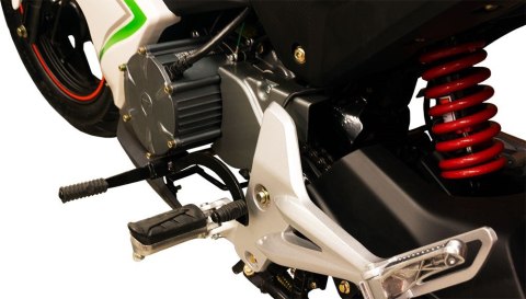 Motorower elektryczny E-MIO Vento biały moc 2300W, prędkość 45 km/h, zasięg 60 km Motorower elektryczny E-MIO Vento biały moc 2300W, prędkość 45 km/h, zasięg 60 km