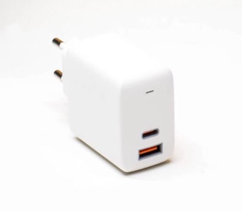 AUEKY PA-B3 WHITE OMNIA MIX GAN USB-C 65W PD 3.0 AUEKY PA-B3 WHITE OMNIA MIX GAN USB-C 65W PD 3.0