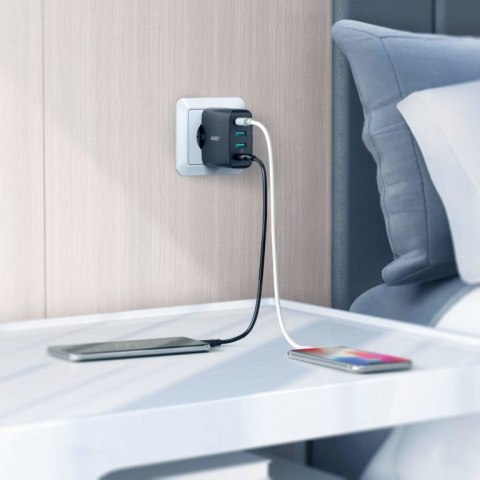 AUKEY 4XUSB ŁADOWARKA SIECIOWA PA-T18 BLACK AUKEY 4XUSB ŁADOWARKA SIECIOWA PA-T18 BLACK
