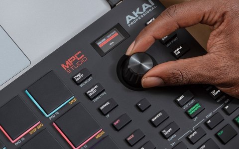 AKAI MPC STUDIO - Kontroler z oprogramowaniem tworzący kompletną stację roboczą typu MPC AKAI MPC STUDIO - Kontroler z oprogramowaniem tworzący kompletną stację roboczą typu MPC