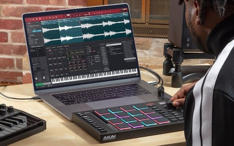 AKAI MPC STUDIO - Kontroler z oprogramowaniem tworzący kompletną stację roboczą typu MPC AKAI MPC STUDIO - Kontroler z oprogramowaniem tworzący kompletną stację roboczą typu MPC