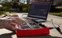 AKAI MPK MINI PLAY 3 - Mini klawiatura sterująca (WYPRZEDAŻ)