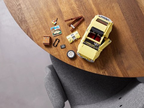 LEGO Creator Expert 10271 Fiat 500 LEGO Creator Expert 10271 Fiat 500