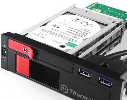 Kieszeń Thermaltake Duo HDD Dock ST0026Z Kieszeń Thermaltake Duo HDD Dock ST0026Z
