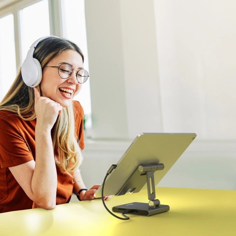 Podstawka ergonomiczna do iPad Pro ze stacją dokującą j5create Multi-Angle Stand with Docking Station for iPad Pro USB-C 1x4K HD Podstawka ergonomiczna do iPad Pro ze stacją dokującą j5create Multi-Angle Stand with Docking Station for iPad Pro USB-C 1x4K HD