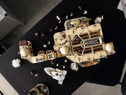 LEGO Star Wars 75290 Kantyna Mos Eisley LEGO Star Wars 75290 Kantyna Mos Eisley