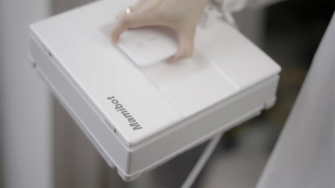 Bezprzewodowy robot do mycia okien Mamibot W200 (biały)