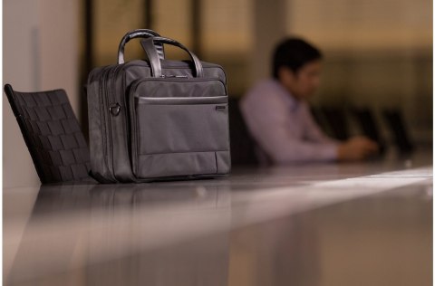 Torba Kensington Contour™ 2.0 Business na laptopa 15.6" Torba Kensington Contour™ 2.0 Business na laptopa 15.6"