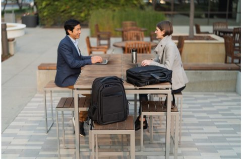 Torba Kensington Contour™ 2.0 Business na laptopa 15.6" Torba Kensington Contour™ 2.0 Business na laptopa 15.6"