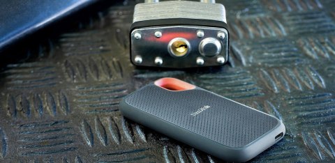 SANDISK SSD EXTREME PORTABLE 1TB (1050 MB/s) SANDISK SSD EXTREME PORTABLE 1TB (1050 MB/s)
