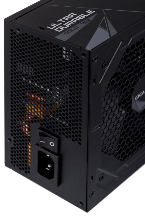 Zasilacz Gigabyte UD750GM 750W 80+ Gold Zasilacz Gigabyte UD750GM 750W 80+ Gold