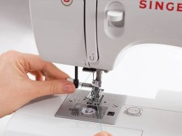Maszyna do szycia Singer | Zobacz materiał SMC 3321 | Talenty | Ilość ściegów 21 | Liczba dziurek na guziki 1 | Biały