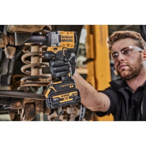 DEWALT Klucz udarowy 1/2" 18V 406 Nm DCF921NT DEWALT Klucz udarowy 1/2" 18V 406 Nm DCF921NT