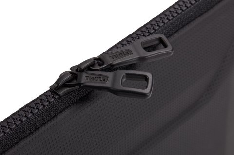 THULE ETUI NA MACBOOK PRO/AIR GAUNTLET 4 SLEEVE 13"-14" CZARNE 3204902 THULE ETUI NA MACBOOK PRO/AIR GAUNTLET 4 SLEEVE 13"-14" CZARNE 3204902
