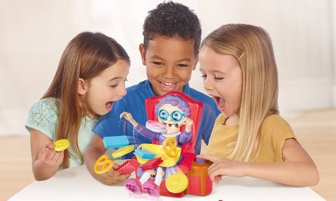 PROMO TOMY Gra łakocie chciwej babci T72465 PROMO TOMY Gra łakocie chciwej babci T72465