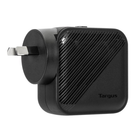 65 W GAN CHARGER MULTI PORT/WITH TRAVEL ADAPTERS 65 W GAN CHARGER MULTI PORT/WITH TRAVEL ADAPTERS