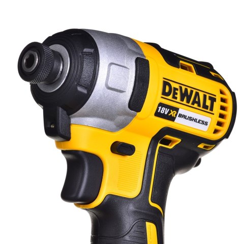 DEWALT.ZESTAW COMBO 18V DCK440L3T (DCD778+DCF787+DCH033+DCL040) 3x3,0Ah TSTAK DEWALT.ZESTAW COMBO 18V DCK440L3T (DCD778+DCF787+DCH033+DCL040) 3x3,0Ah TSTAK