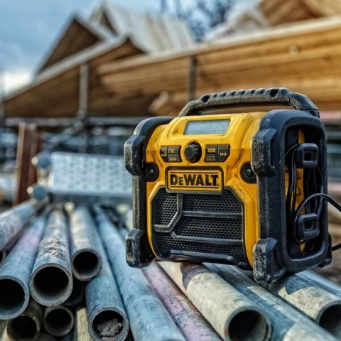 Radio budowlane xr 10.8-18v li-lon/sieć dab/fm Radio budowlane xr 10.8-18v li-lon/sieć dab/fm