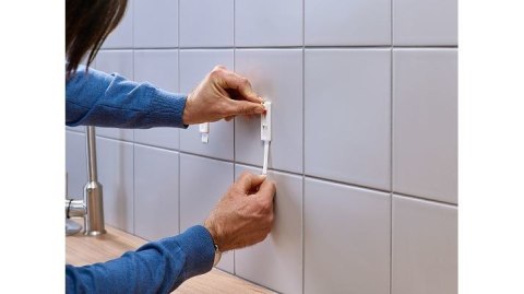TESA GWÓŹDŹ SAMOPRZYLEPNY DO PŁYTEK 3KG /REGULOWANY TESA GWÓŹDŹ SAMOPRZYLEPNY DO PŁYTEK 3KG /REGULOWANY