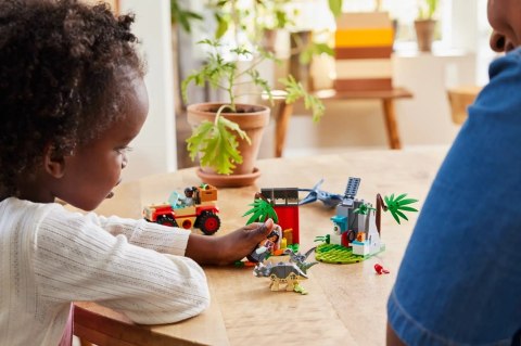 LEGO 76963 JURASSIC WORLD Centrum ratunkowe dla małych dinozaurów p4 LEGO 76963 JURASSIC WORLD Centrum ratunkowe dla małych dinozaurów p4