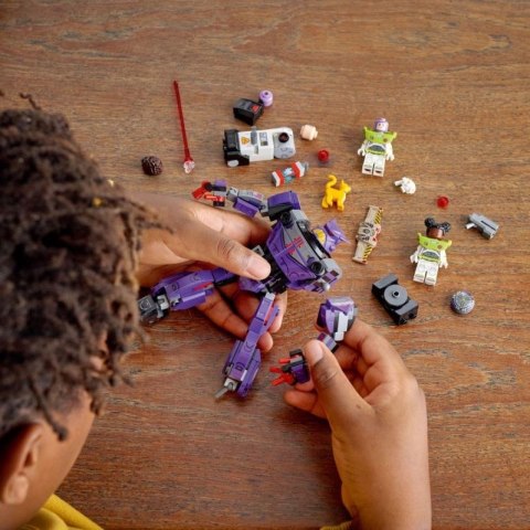 LEGO 76831 Disney Lightyear Starcie z Zurgiem p8 LEGO 76831 Disney Lightyear Starcie z Zurgiem p8