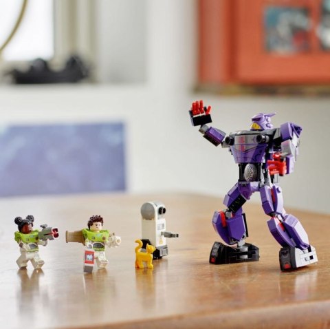 LEGO 76831 Disney Lightyear Starcie z Zurgiem p8 LEGO 76831 Disney Lightyear Starcie z Zurgiem p8