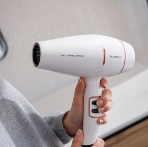 Suszarka do włosów Taurus Digital Shining 2200W Ionic Suszarka do włosów Taurus Digital Shining 2200W Ionic