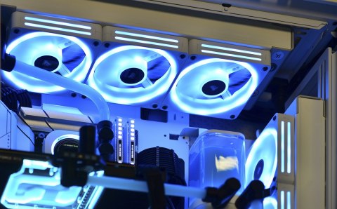Actina Custom 14900KF/64GB/1TB/RTX4090/1000W/W11 Actina Custom 14900KF/64GB/1TB/RTX4090/1000W/W11