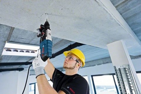 BOSCH MŁOTOWIERTARKA Z OPCJĄ KUCIA 880W 3,2J L-BOXX GBH 2-28 BOSCH MŁOTOWIERTARKA Z OPCJĄ KUCIA 880W 3,2J L-BOXX GBH 2-28