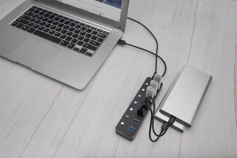 Hub USB 3.0/Koncentrator 7-portowy USB A + adapterUSB-C 5Gbps z wyłącznikami aluminiowy aktywny Hub USB 3.0/Koncentrator 7-portowy USB A + adapterUSB-C 5Gbps z wyłącznikami aluminiowy aktywny