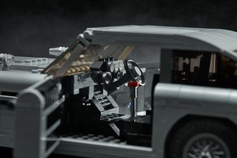 LEGO Creator Expert - James Bond Aston Martin DB5 LEGO Creator Expert - James Bond Aston Martin DB5