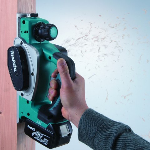 Strug do drewna MAKITA DKP180Z (WYPRZEDAŻ) Strug do drewna MAKITA DKP180Z (WYPRZEDAŻ)