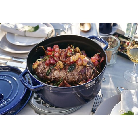 Garnek żeliwny okrągły Staub - 5.2 ltr, Niebieski Garnek żeliwny okrągły Staub - 5.2 ltr, Niebieski